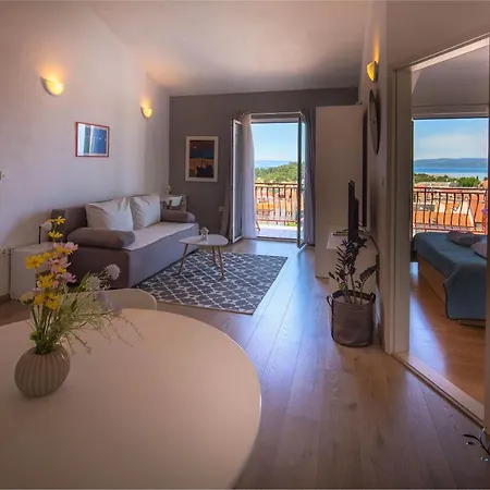 Anuska Apartment *